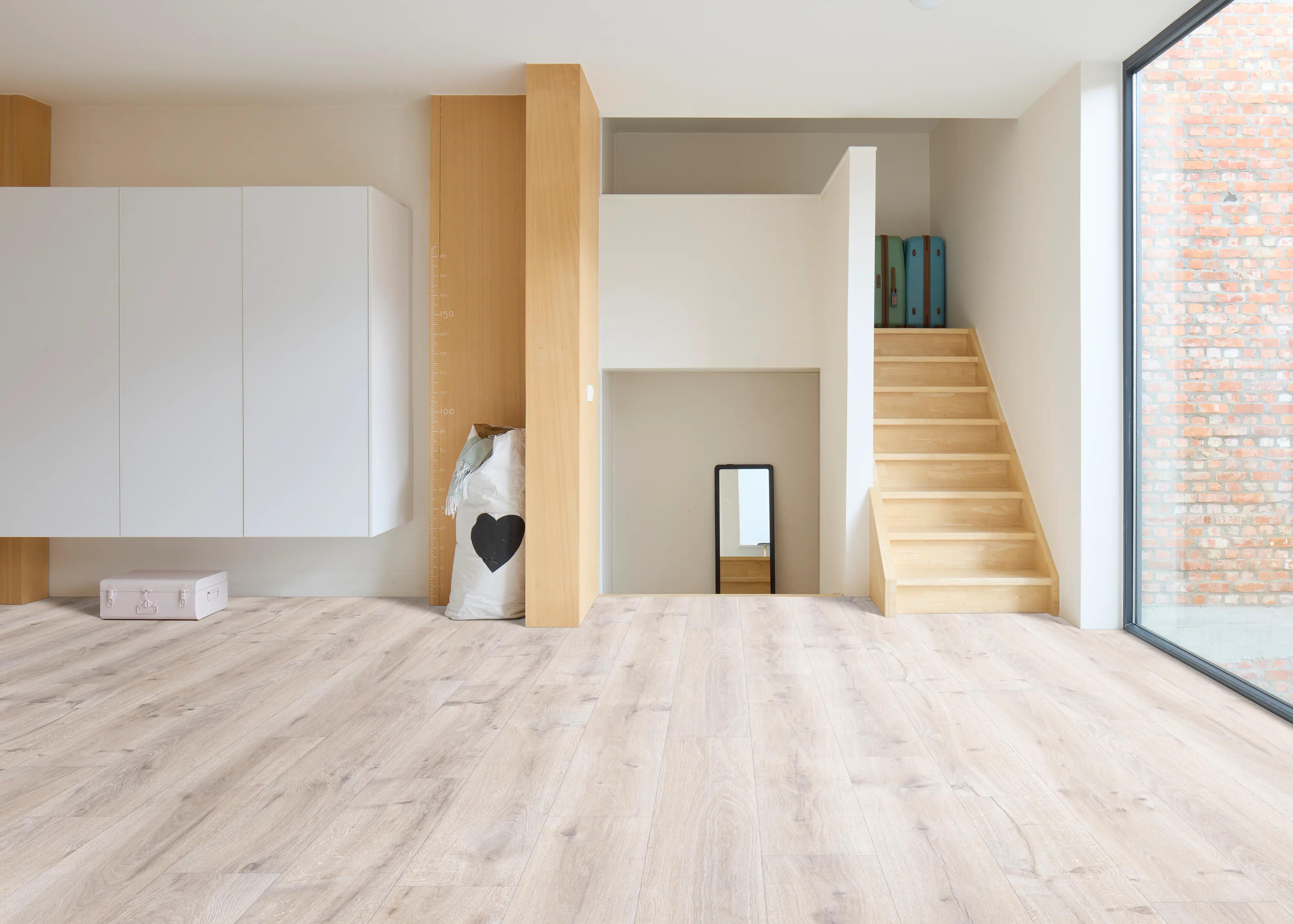 Beauflor-Vinyl rolls-Sweet Oak-107L