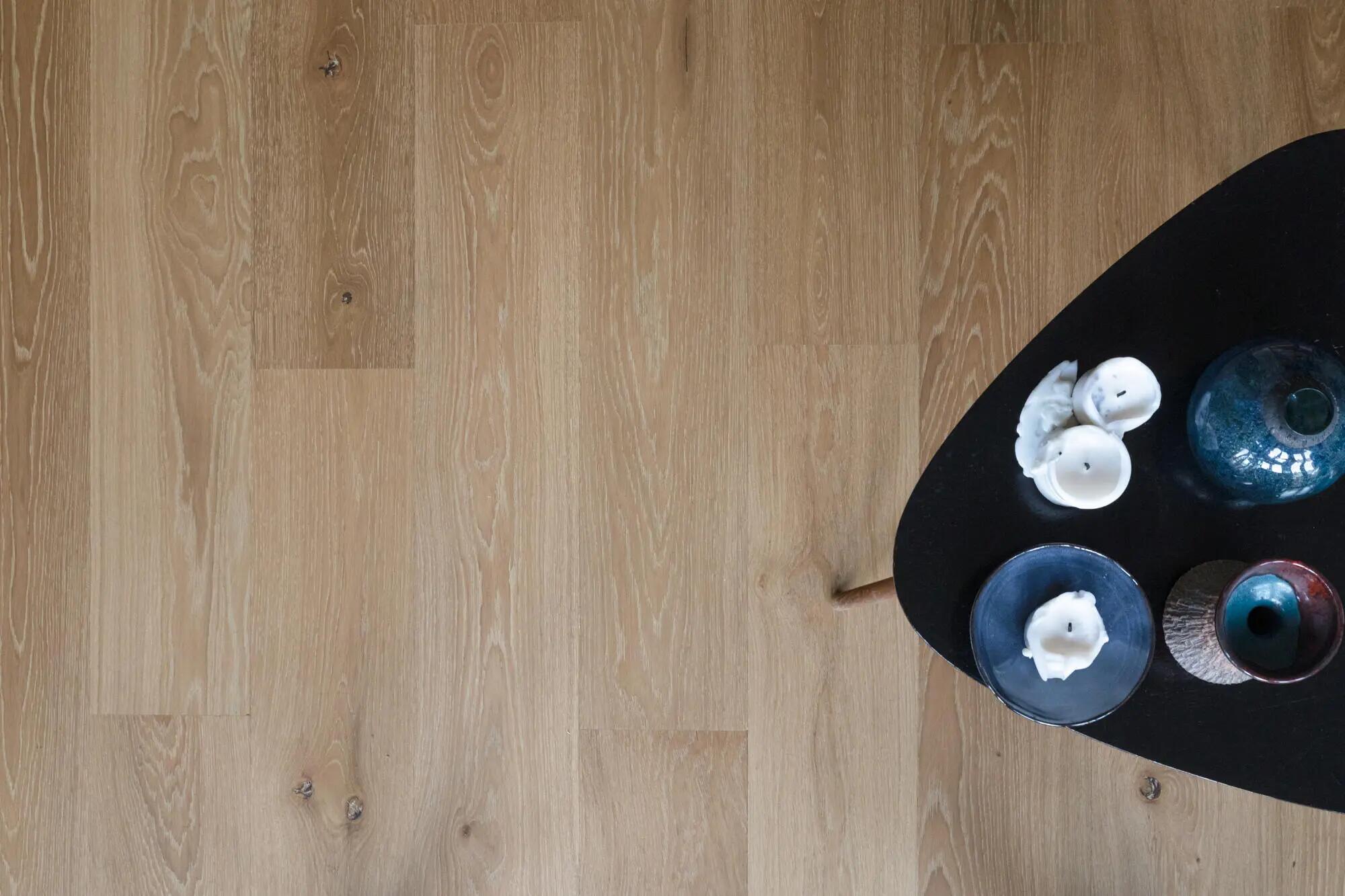 Elegir un suelo de madera: ¿cuál es la diferencia entre los suelos de madera maciza y el parquet?