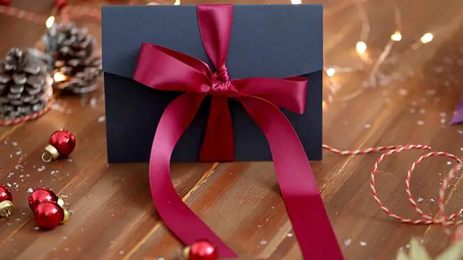 Editorial images, Modern holiday living room, Elegant Christmas tablescape, Minimalist holiday tree in a contemporary home